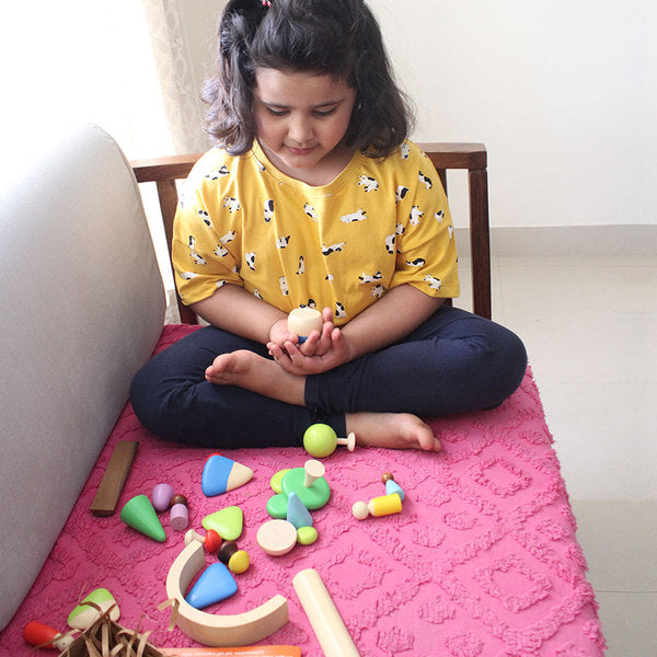 Piece Wooden Pretend Play Set with Peg Dolls - toy truth